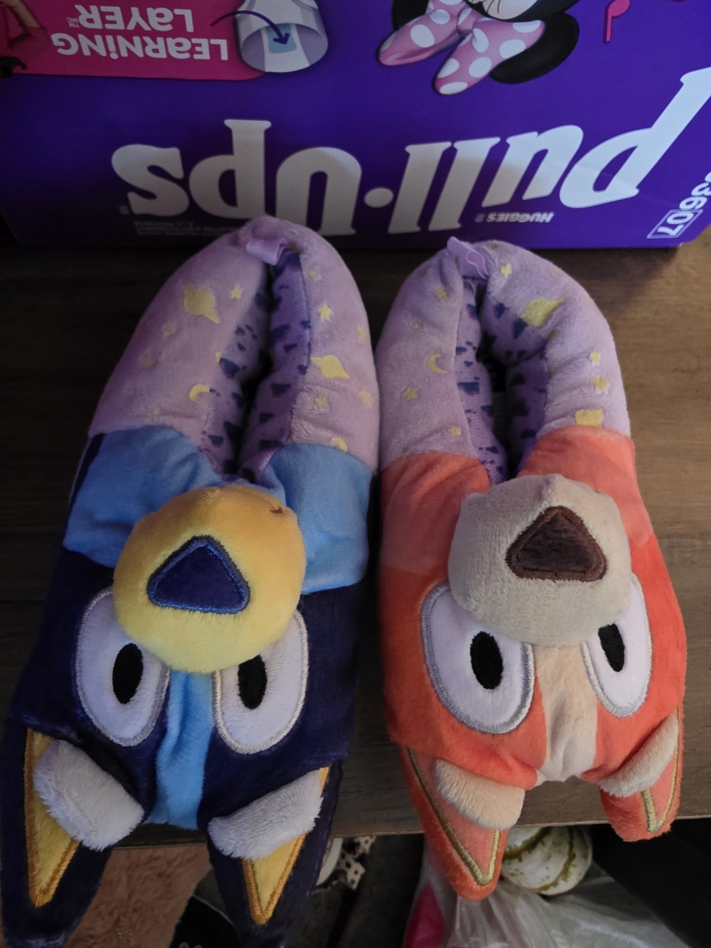 Kids Plush Bluey & Bingo Slipper Set- KIDS 7/8